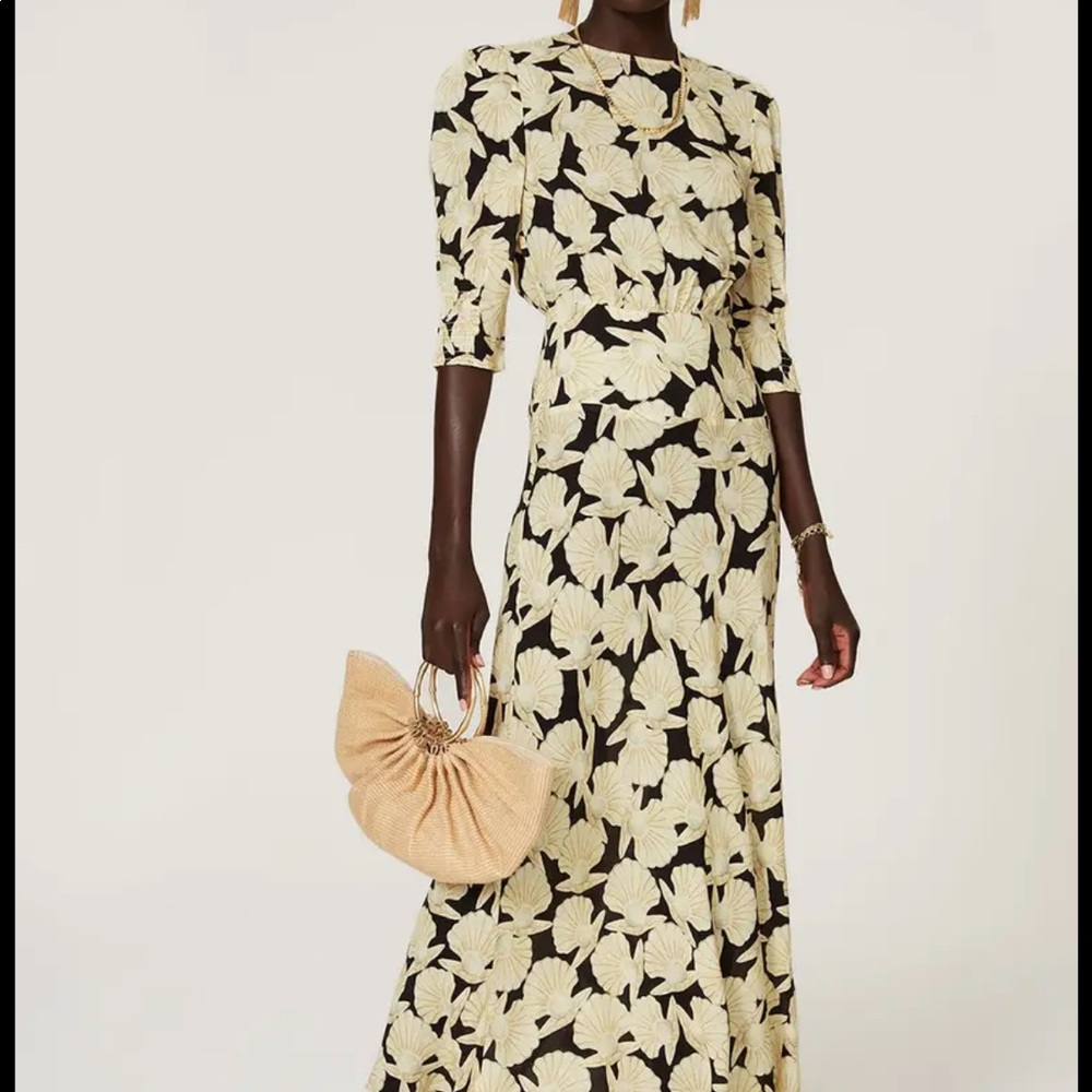 RIXO Black and Cream Leaf Print Midi Dress - Picture 4 of 7